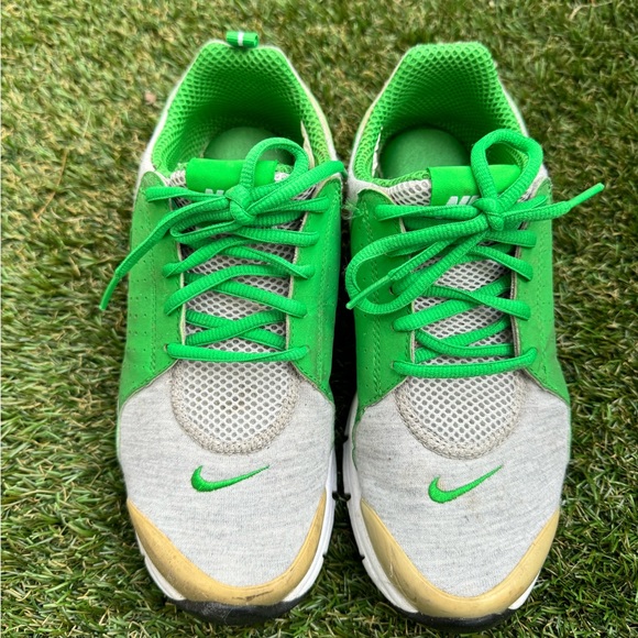 2012 Womens Nike In Season TR Green/Gray Running Shoes Size 6.5 US 37.5 EU - Picture 2 of 7